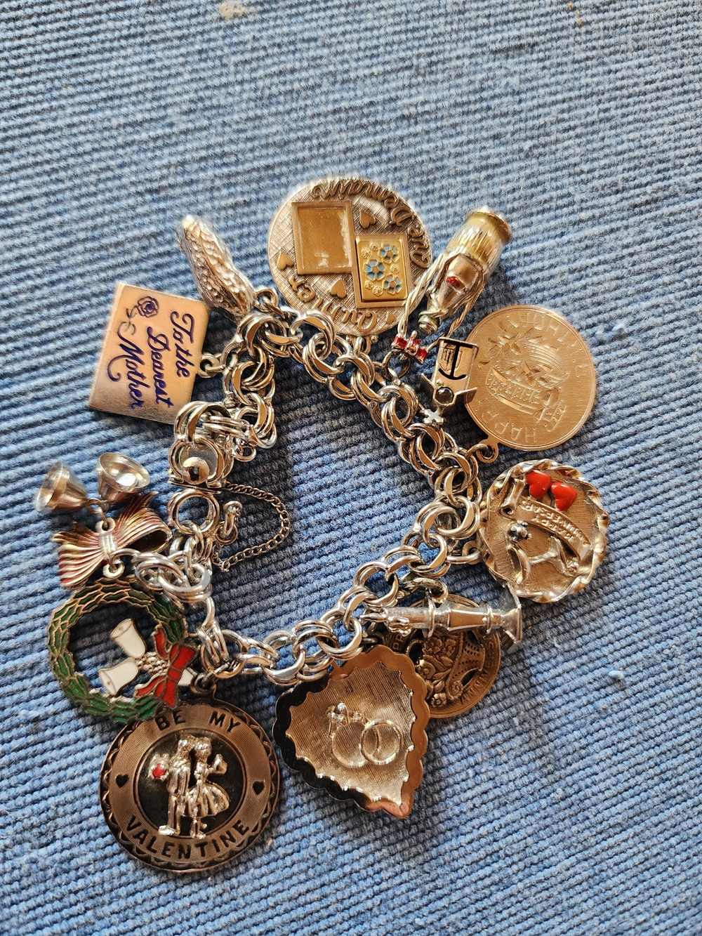 Vintage 1950's Sterling Silver Charm Bracelet With 13 Charms.